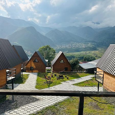 Guesthouse Elli & Cottages Казбеги Екстериор снимка