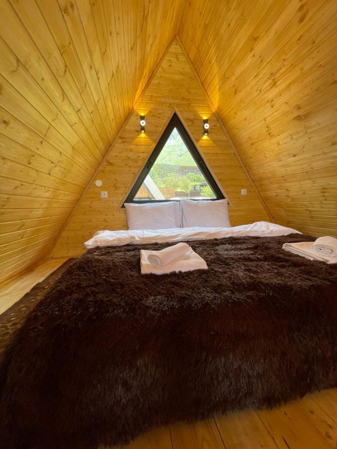 Guesthouse Elli & Cottages Казбеги Екстериор снимка
