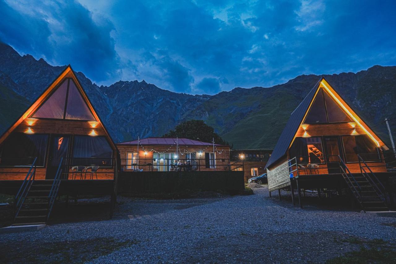 Guesthouse Elli & Cottages Казбеги Екстериор снимка