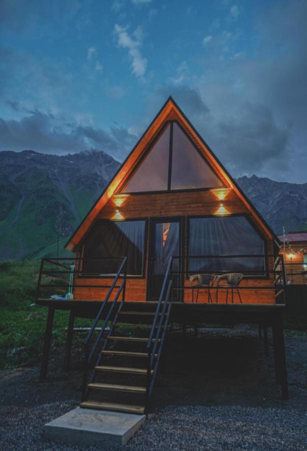 Guesthouse Elli & Cottages Казбеги Екстериор снимка