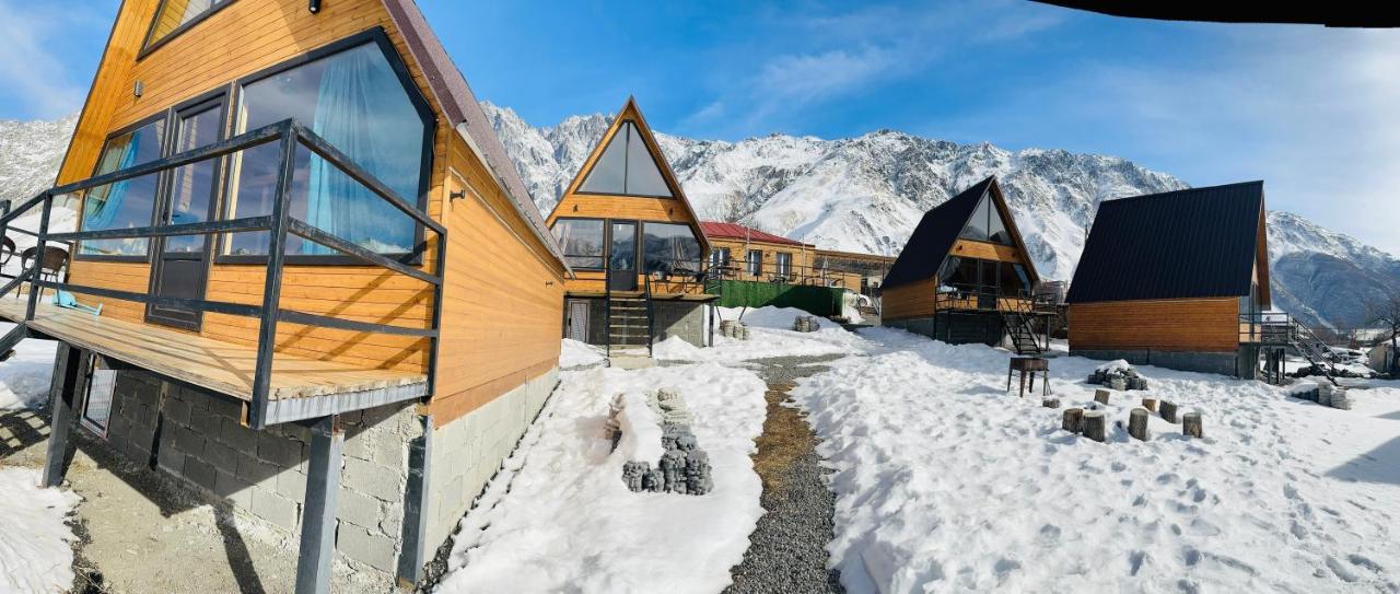 Guesthouse Elli & Cottages Казбеги Екстериор снимка