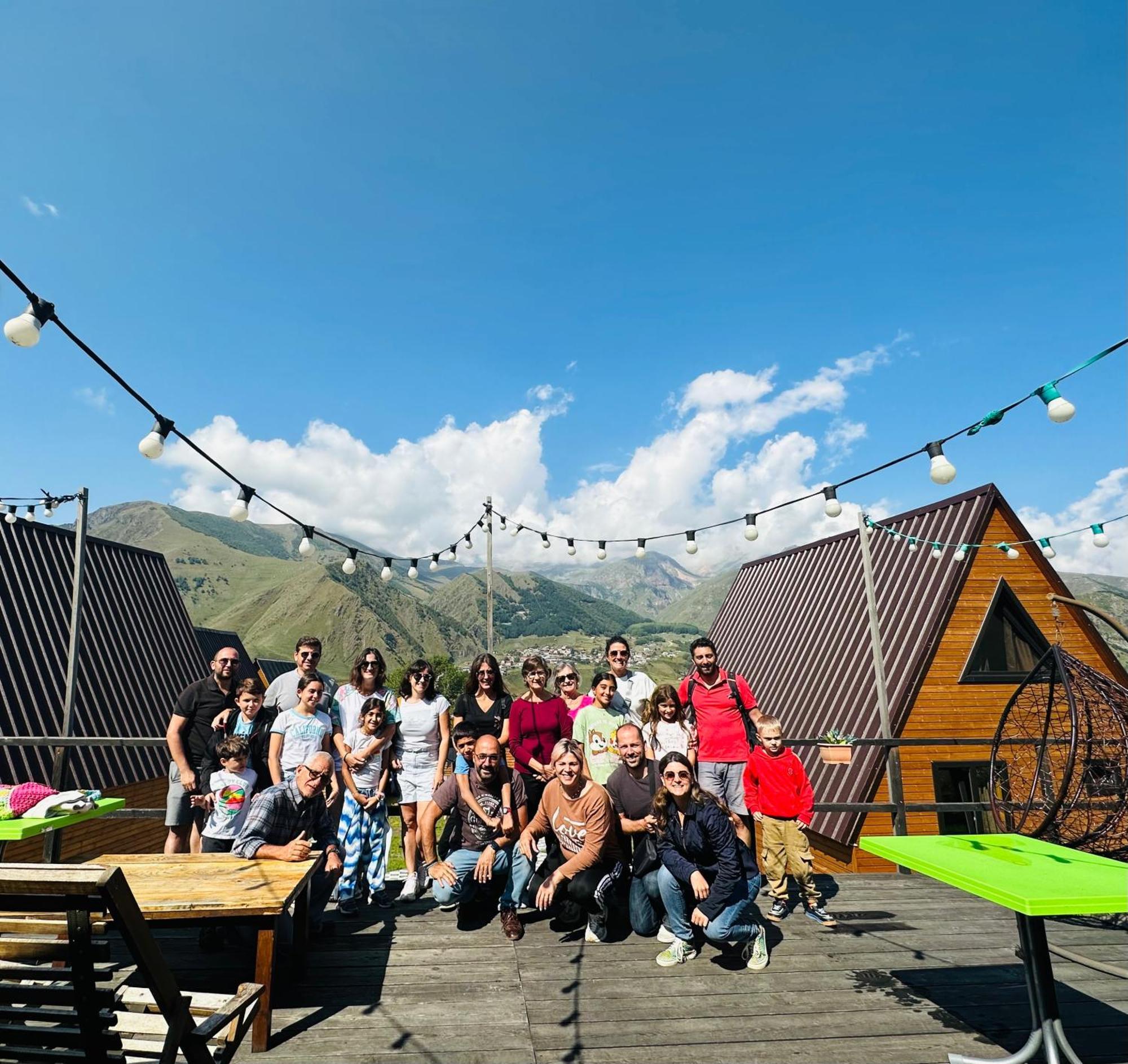 Guesthouse Elli & Cottages Казбеги Екстериор снимка
