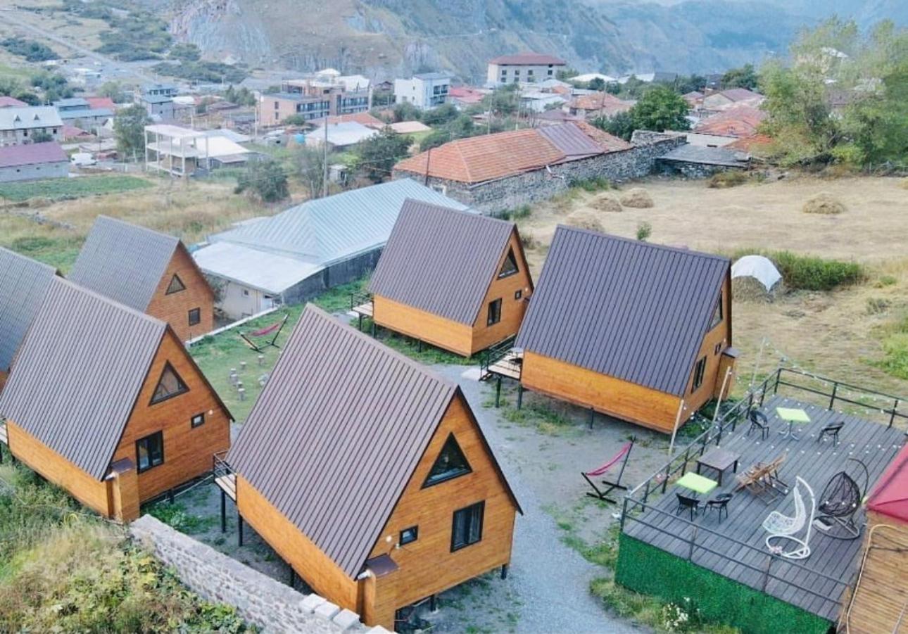 Guesthouse Elli & Cottages Казбеги Екстериор снимка