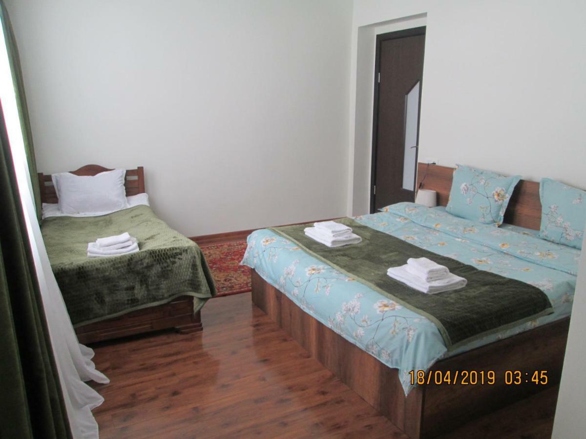 Guesthouse Elli & Cottages Казбеги Екстериор снимка